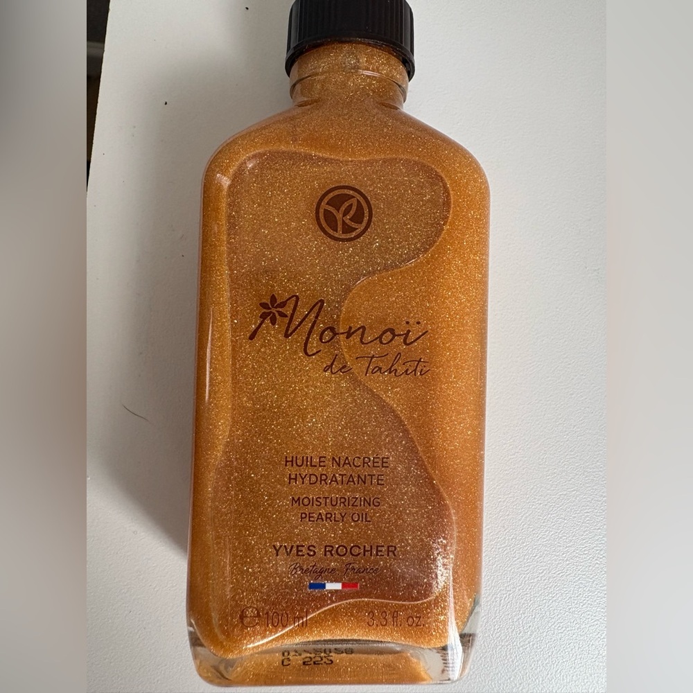 Yves Rocher Moisturizing Pearly Oil Monoi